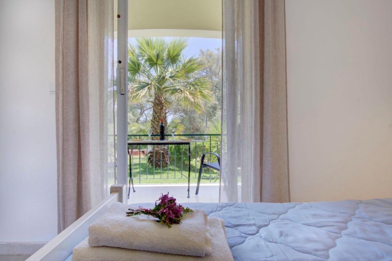 La Casa De Dalia Hotel Lefkimmi  Ngoại thất bức ảnh